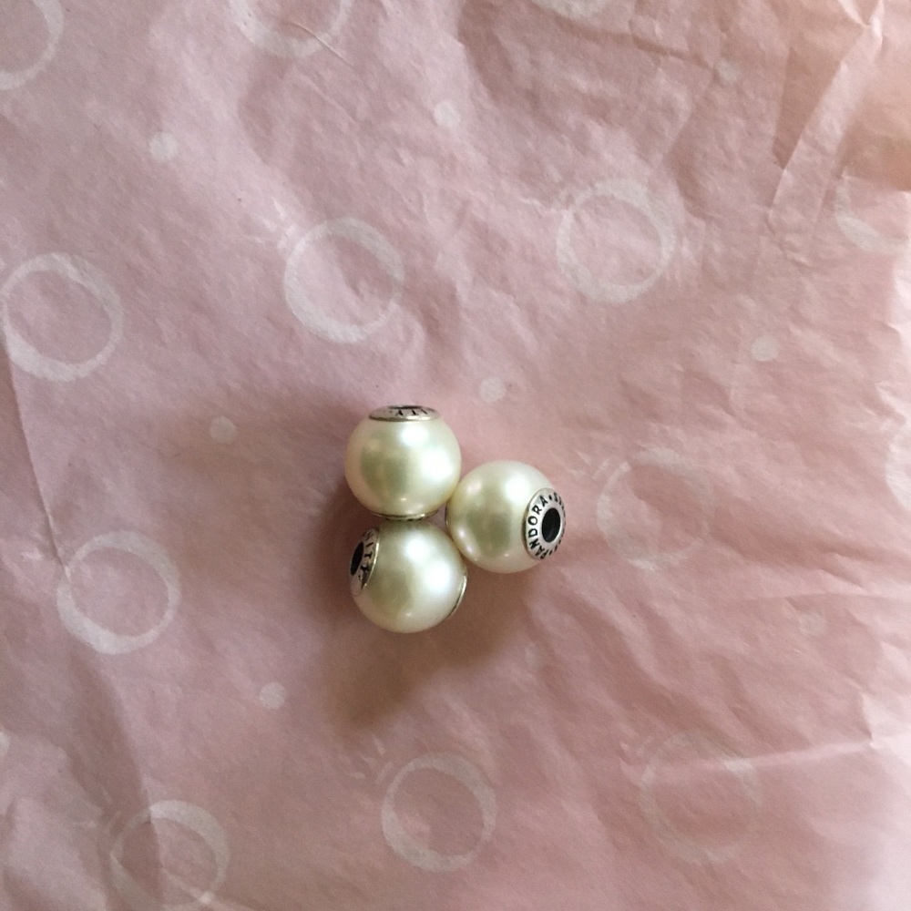 Pandora NWOT Two Essence Pearls Together